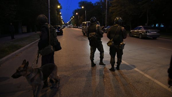 На месте трагедии в Керченском политехническом колледже. 17 октября 2018