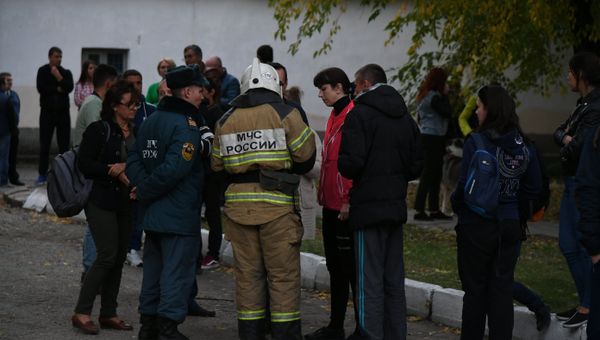 Ситуация на месте трагедии в Керчи. 17 октября 2018