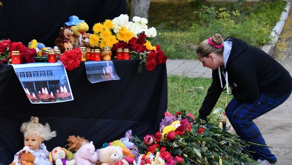 Акции памяти о погибших при нападении на колледж в Керчи Акции памяти о погибших при нападении на колледж в Керчи