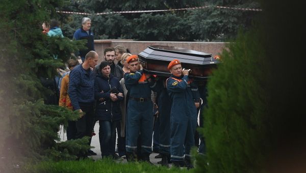 Церемония прощания с погибшими в результате трагедии в Керчи