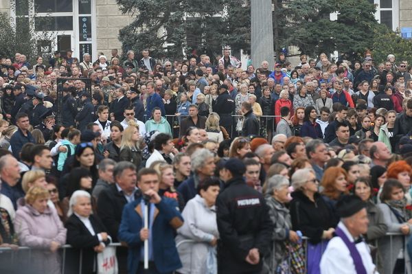 Церемония прощания с погибшими в результате трагедии в Керчи