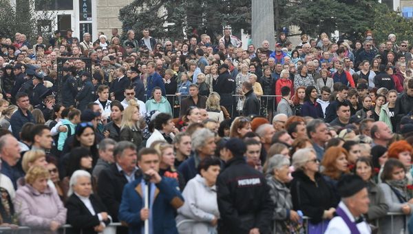 Церемония прощания с погибшими в результате трагедии в Керчи