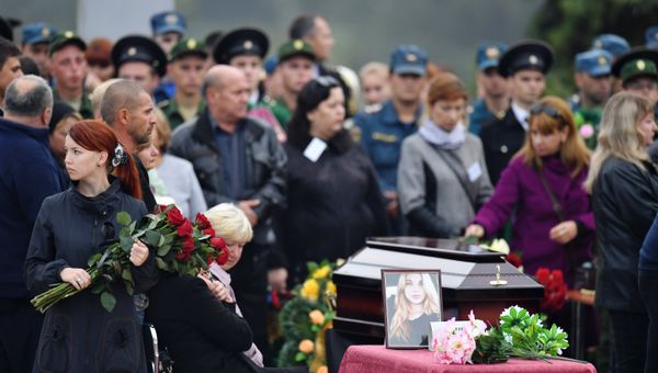 Церемония прощания с погибшими при нападении на Керченский политехнический колледж. 19 октября 2018