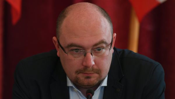 Политолог Денис Денисов на международной конференции Российско-украинские отношения: проблемы и перспективы, Ялта, 22.10.2018 г. Политолог Денис Денисов на международной конференции Российско-украинские отношения: проблемы и перспективы, Ялта, 22.10.2018 г.
