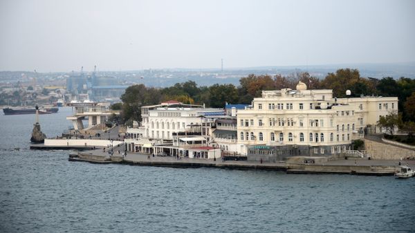 Вид на севастопольскую набережную