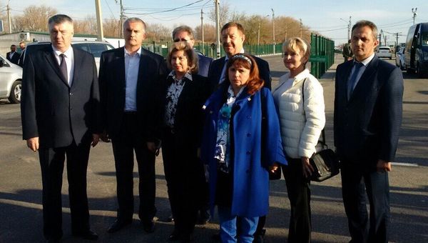 Встреча моряков Норда в пункте пропуска Армянск Встреча моряков Норда в пункте пропуска Армянск