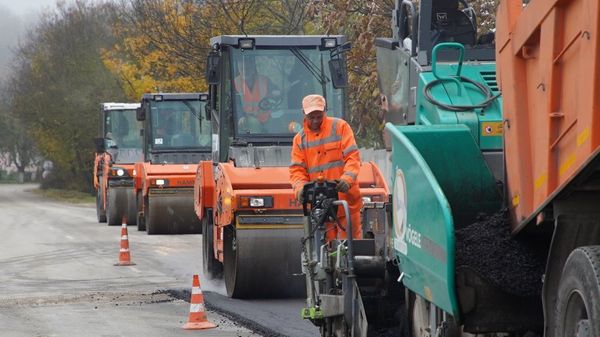  Ремонт дороги в Севастополе