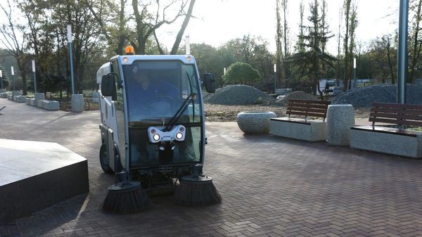 Работы по благоустройству Комсомольского парка в Керчи