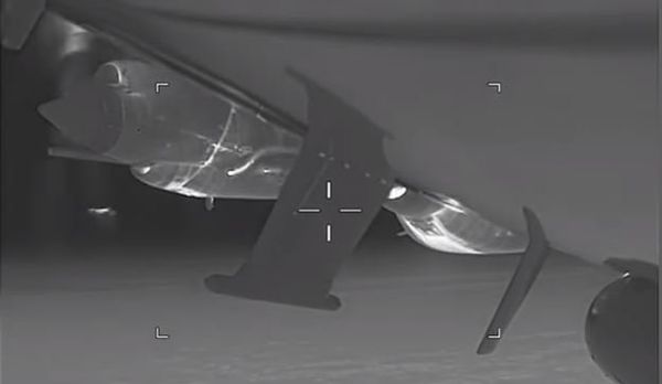 Видео перехвата самолета-разведчика США российским Су-27
