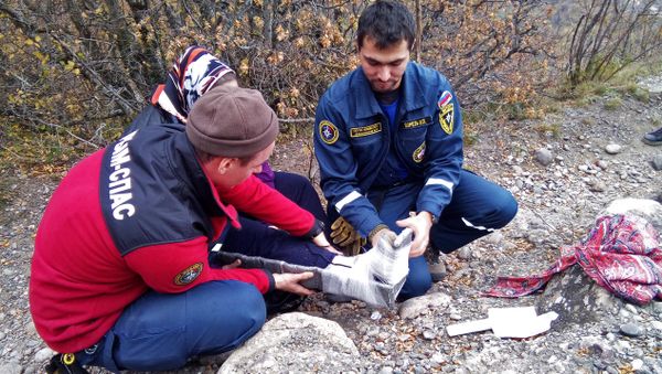 Помощь туристке в урочище горы Демерджи Помощь туристке в урочище горы Демерджи