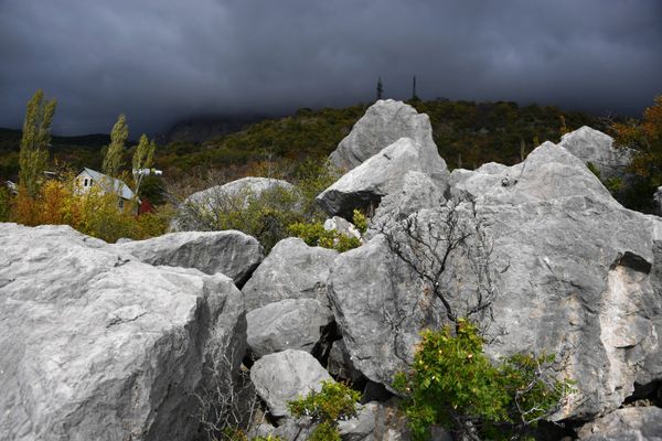 Окрестность поселка Оползневое в Крыму