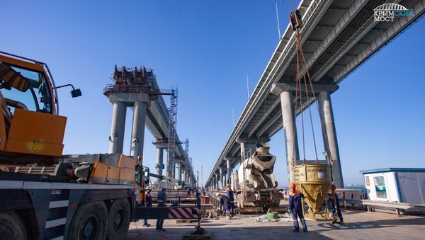 Строительство железнодорожной части Крымского моста