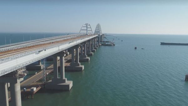 Видео строительства железнодорожной части Крымского моста Видео строительства железнодорожной части Крымского моста