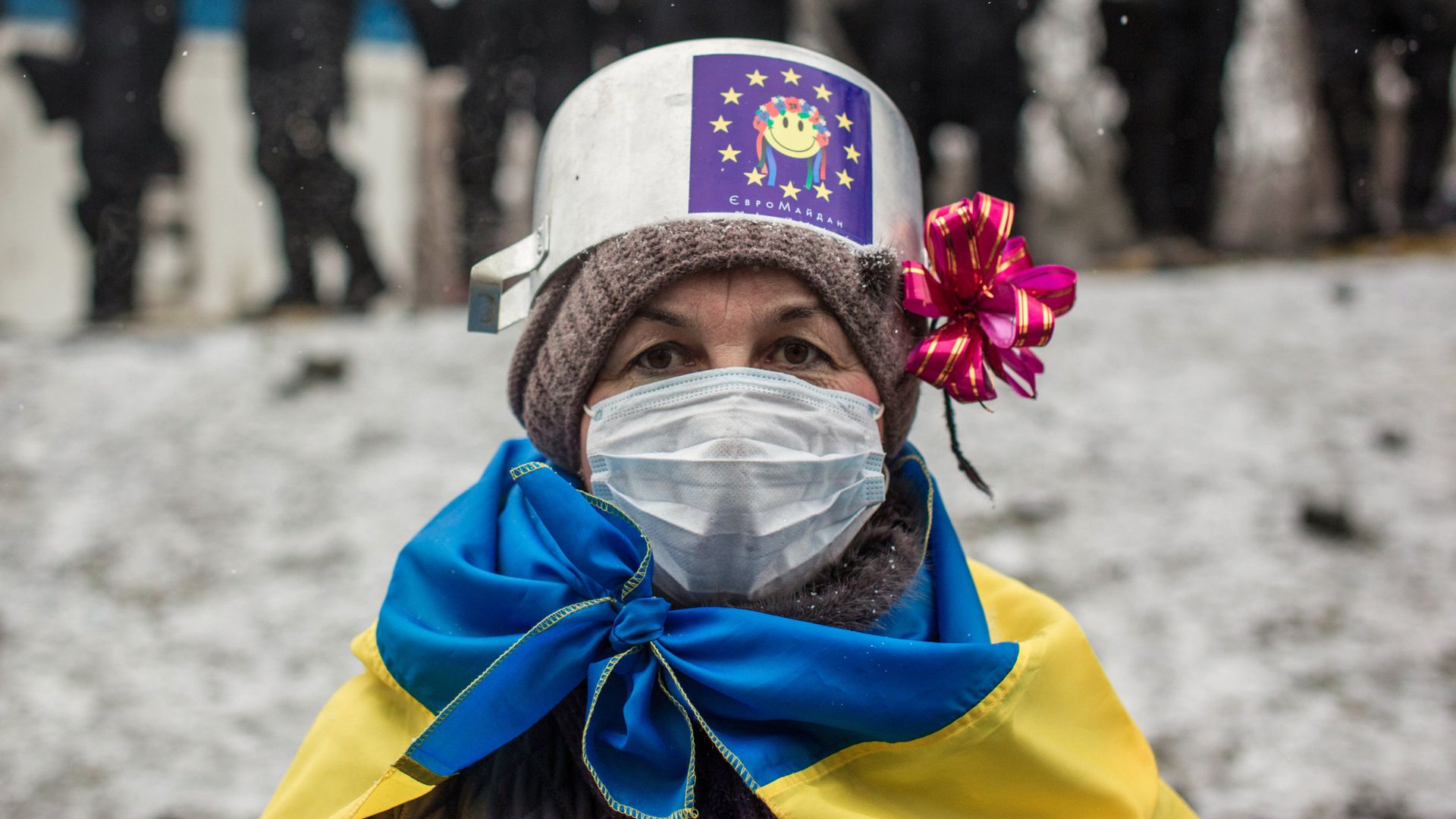 Участница протестных митингов за евроинтеграцию Украины на улице Грушевского в Киеве - РИА Новости, 1920, 15.12.2023