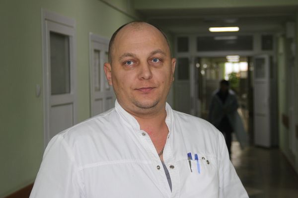 Заведующий ортопедо-травматологическим отделением керченской горбольницы №1 Алексей Мирошниченко