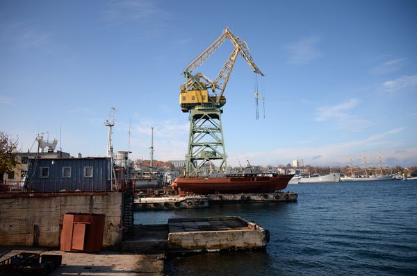Вид на Севморзавод
