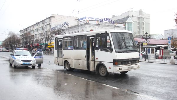 В центре Симферополя маршрутка сбила пешехода, 27.11.2018 г.