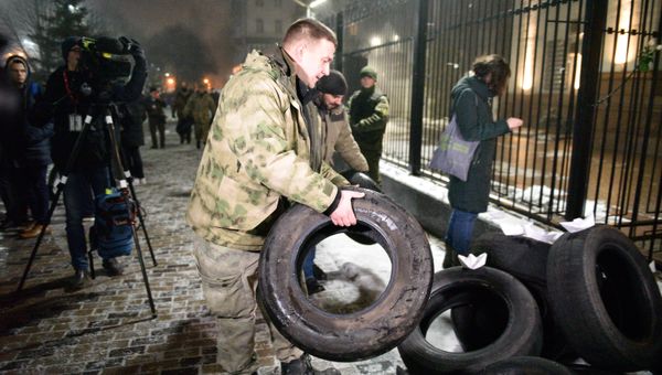 Акция у посольства РФ в Киеве