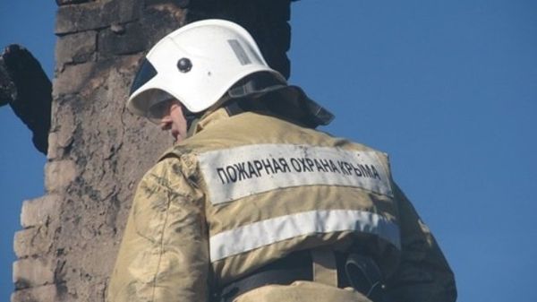 Сотрудник МЧС Сотрудник МЧС