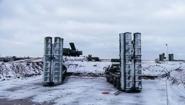 Дивизион зенитной ракетной системы (ЗРС) С-400 Триумф заступил на боевое дежурство в Джанкое. 29 ноября 2018