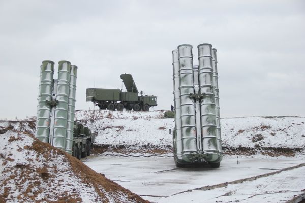  В Джанкое на боевое дежурство заступил дивизион зенитно-ракетных комплексов С-400 Триумф   