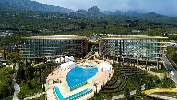 Пятизвездочный отель Mriya Resort & Spa в Ялте