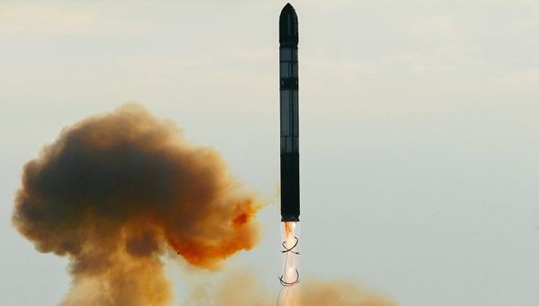 Запуск ракеты РС-20