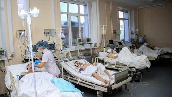 Массовое отравление суррогатным алкоголем в Иркутске Массовое отравление суррогатным алкоголем в Иркутске
