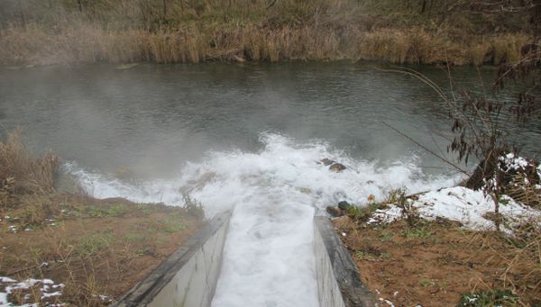 Сброс воды в Северо-Крымский канал, декабрь 2018 года Сброс воды в Северо-Крымский канал, декабрь 2018 года