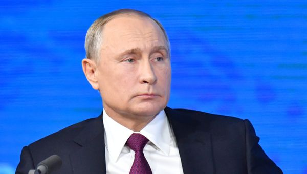 Президент РФ Владимир Путин во время ежегодной большой пресс-конференции в Центре международной торговли на Красной Пресне. 20 декабря 2018 Президент РФ Владимир Путин во время ежегодной большой пресс-конференции в Центре международной торговли на Красной Пресне. 20 декабря 2018