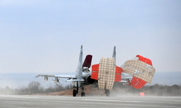 Истребители Су-30М2 прибыли на военный аэродром Бельбек в Севастополе