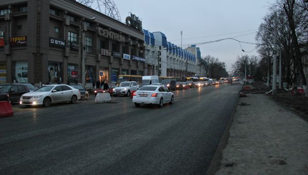 Улица Севастопольская в Симферополе после ремонта дороги