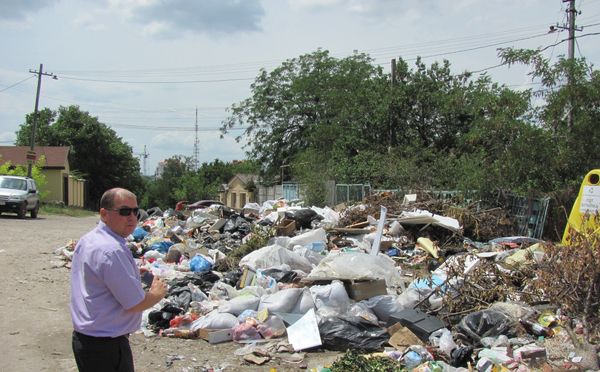 В Симферополе закрыли 105 свалок мусора