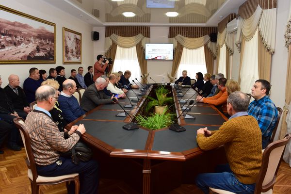 Наталья Маленко вручила сертификаты на получение жилья 39 семьям военных пенсионеров
