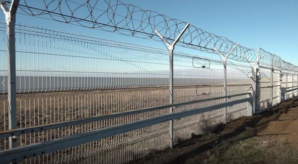 На границе Крыма и Украины появился новый рубеж