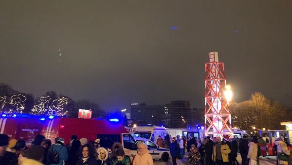 Обрушение перехода в парке Горького в Москве