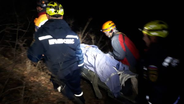 Операция по спасению крымчанина, травмированного в пещере в Бахчисарайском районе Операция по спасению крымчанина, травмированного в пещере в Бахчисарайском районе