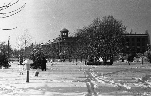 Заснеженный Симферополь. Архивное фото