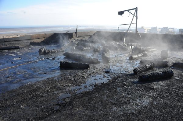  Последствия взрыва газовых баллонов на крыше девятиэтажного дома в Щелкино