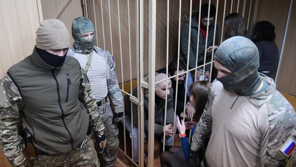 Рассмотрение ходатайства следствия о продлении срока ареста украинским морякам