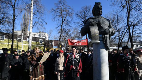 В Симферополе прошел торжественный митинг, посвященный празднованию 365-й годовщины Переяславской рады