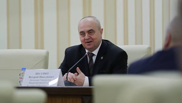Начальник управления Минюста РФ по РК и городу Севастополю Валерий Песенко
