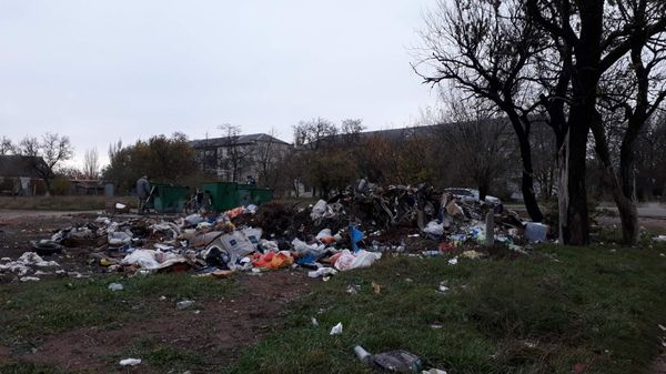 Стихийная свалка в Крыму