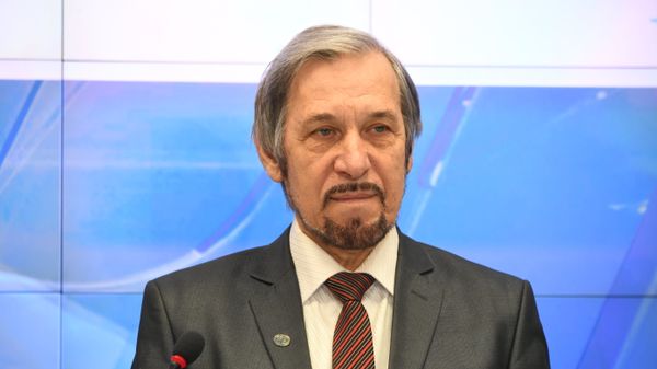 Председатель регионального отделения Русского географического общества в Республике Крым, декан географического факультета Таврической академии КФУ им. В.И. Вернадского Борис ВАХРУШЕВ
