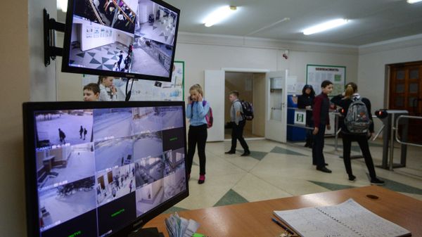 Обеспечение безопасности в российских школах