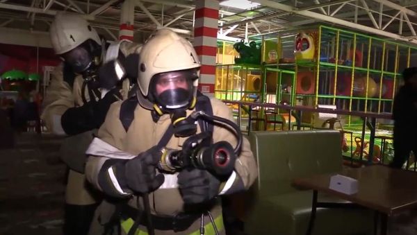 Пожарно-тактические учения МЧС России в одном из торговых центров Симферополя Пожарно-тактические учения МЧС России в одном из торговых центров Симферополя