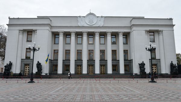 Здание Верховной рады Украины в Киеве. Архивное фото
