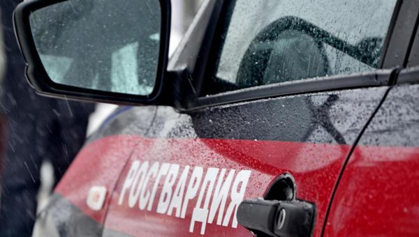 Автомобиль Росгвардии в Крыму