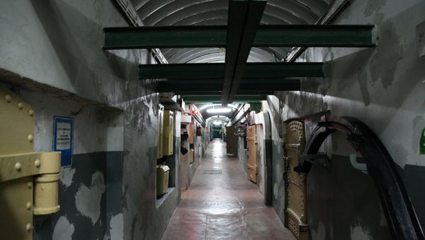 Подземные коридоры 30-й береговой батареи в Севастополе