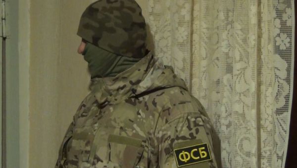 Сотрудники УФСБ России по РК и городу Севастополю в рамках расследования уголовного дела провели обыски в Красногвардейском районе